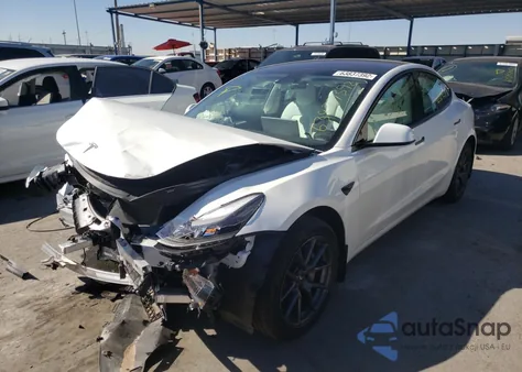 2022 Tesla Model 3 from USA, damaged, VIN 5YJ3E1EB8NF253865